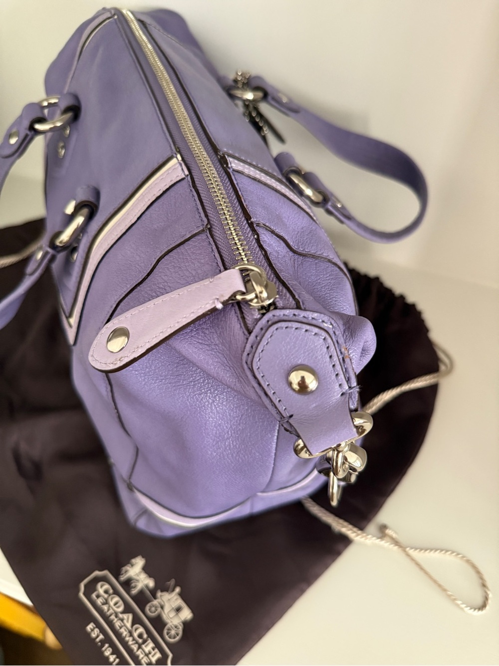 COACH Lavender Purple Leather Tote with Pale Pink Trim - Picture 5 of 12